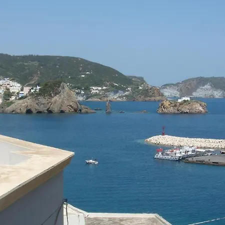 Del Capitano Hotell 2*