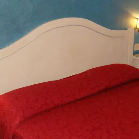 Del Capitano Hotell Ponza