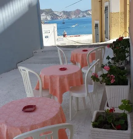 Del Capitano Hotell Ponza